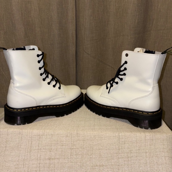 Dr. Martens | Unisex Jadon Boot White Smooth Leather Platforms | Size 9M/10L - Picture 5 of 8